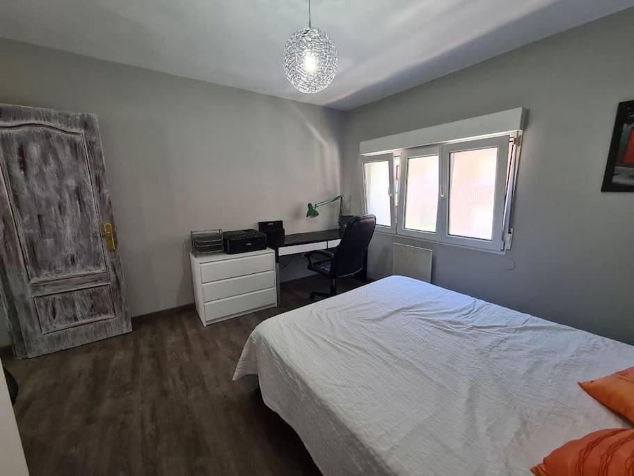 A Un Paso De La Playa, Amplio Apartamento Gijon Luaran gambar